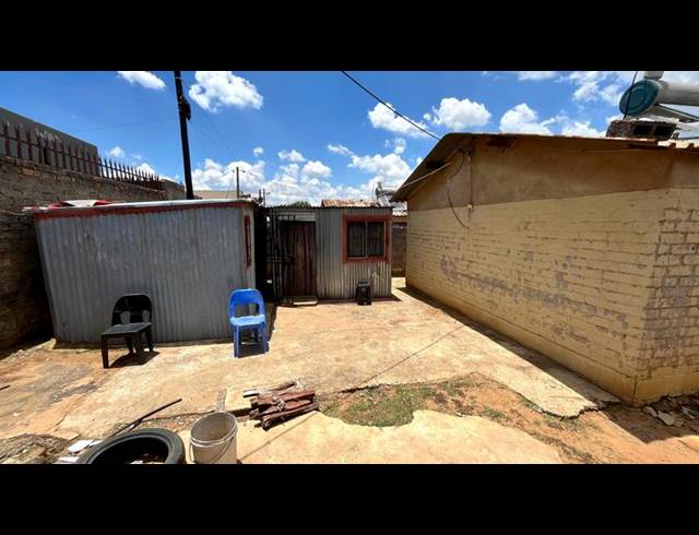 0 BEDROOM HOUSE FOR SALE IN TSHEPISONG